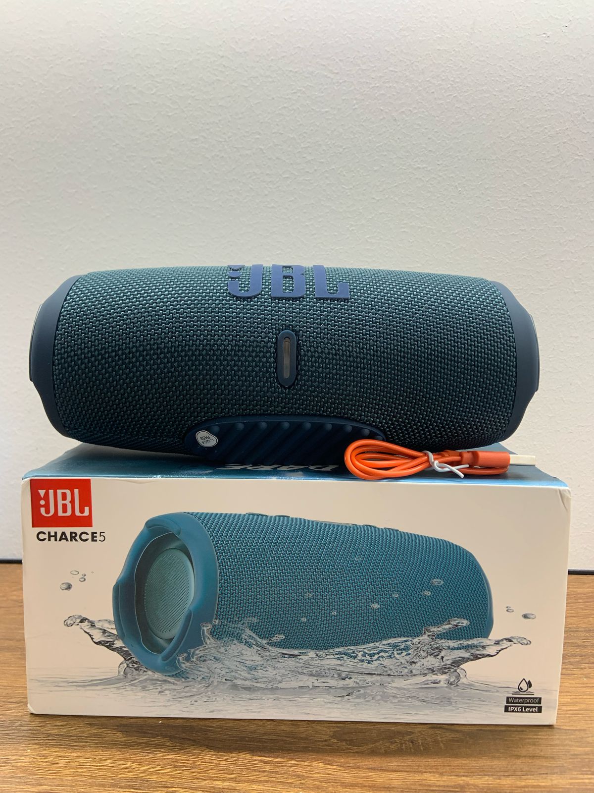 Super Combo Bolso Antirrobo con sistema de clave + JBL charge 5 + Obsequio De Reloj inteligente T500🎁